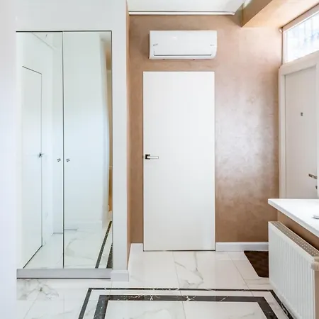 Балабана 6 Apartment Lviv Exterior photo